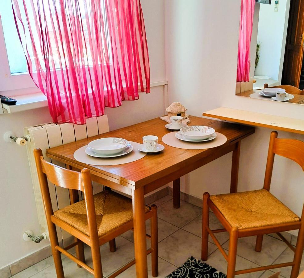 Studio Apartman Olivera Ровинь Экстерьер фото